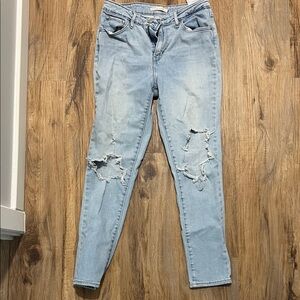 Levi's Light Wash Distressed Skinny Jeans